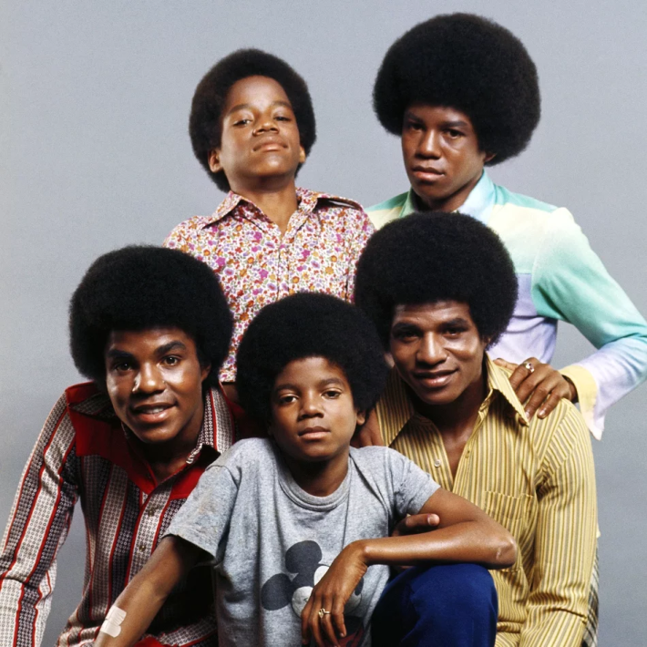 مایکل و برادرانش در گروه جکسون 5