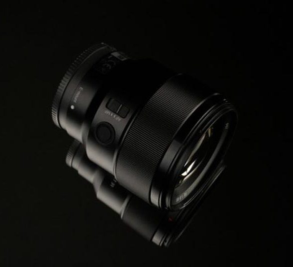 لنز ۸۵ میلی‌متری