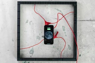 اینستالیشن تعاملی