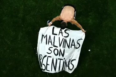 فونت Malvinas Sans الهام گرفته از بنر جنجالی جام جهانی ۲۰۲۶